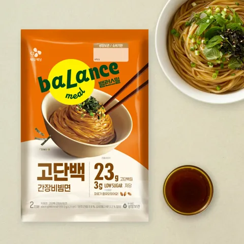 밸런스밀 고단백 간장비빔면404.4g