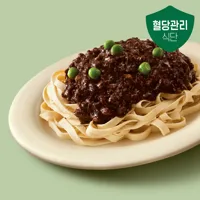 루틴잇 고단백저당 도시락 유니짜장두부면 445G(소비기한:25.09.03)