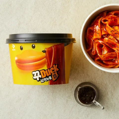 씨제이 꾸덕 납작누들 숯불치킨맛 190.5G