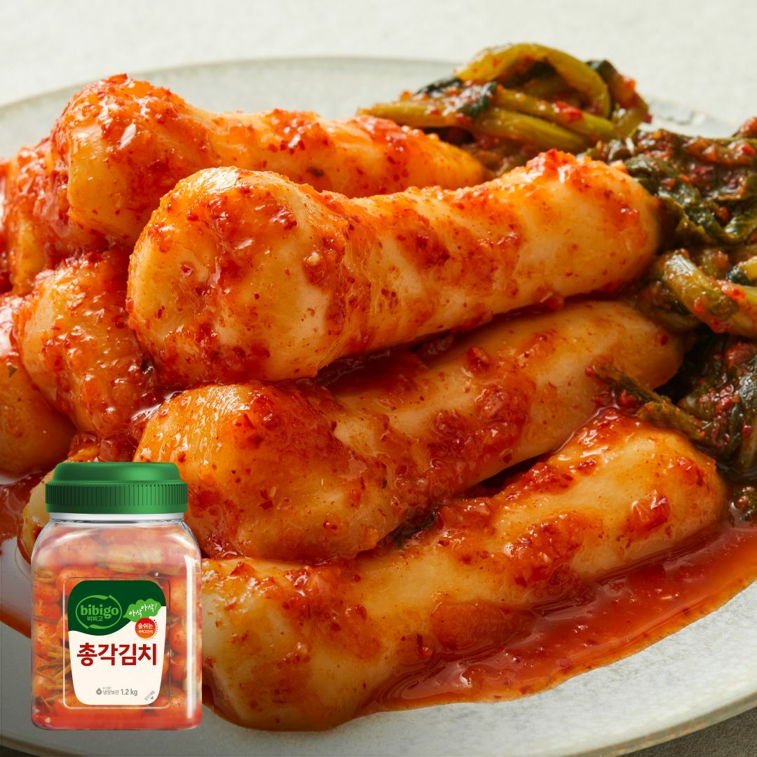 [숨쉬는 용기]비비고 총각김치1.2kg(용기형)